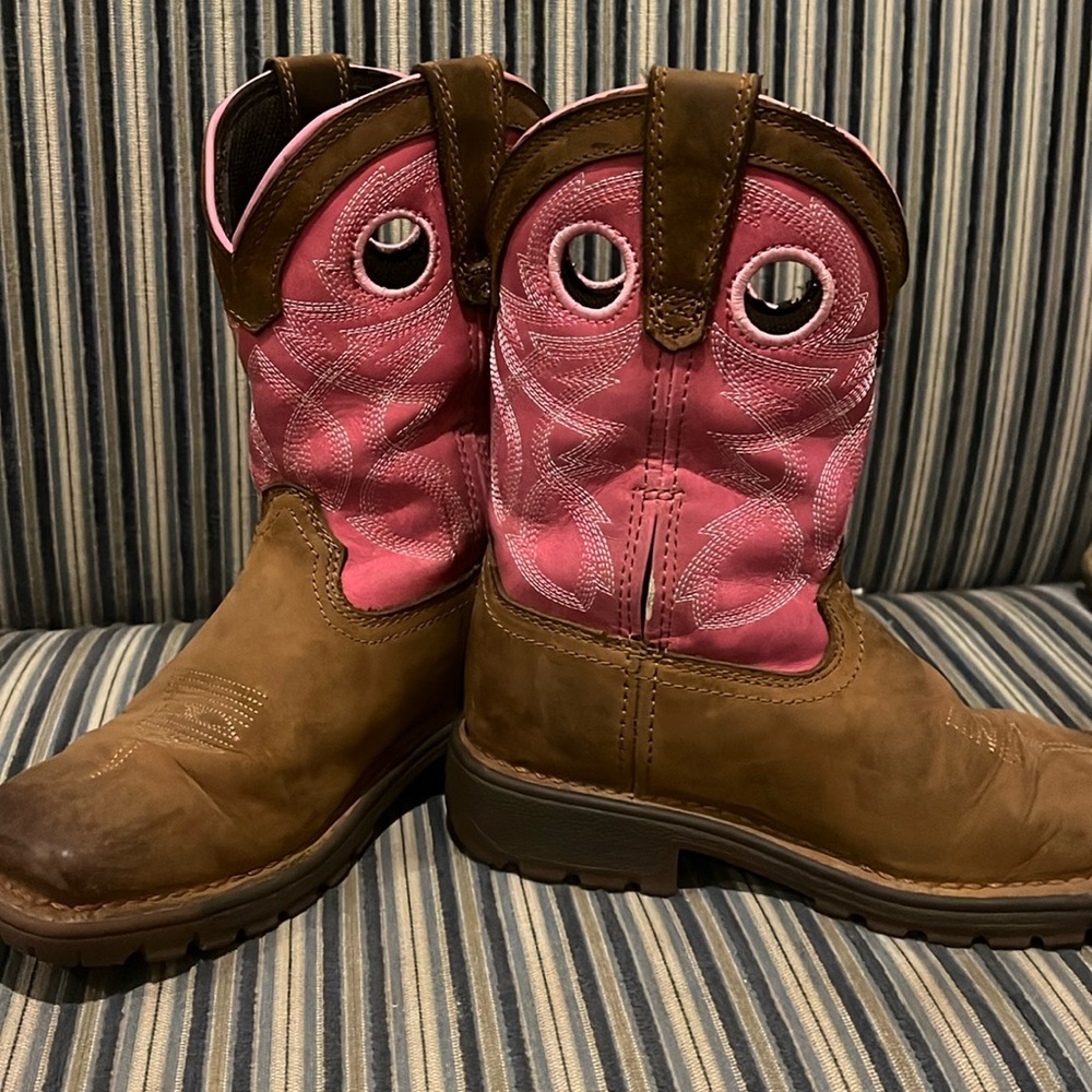 Girls cowgirl boots